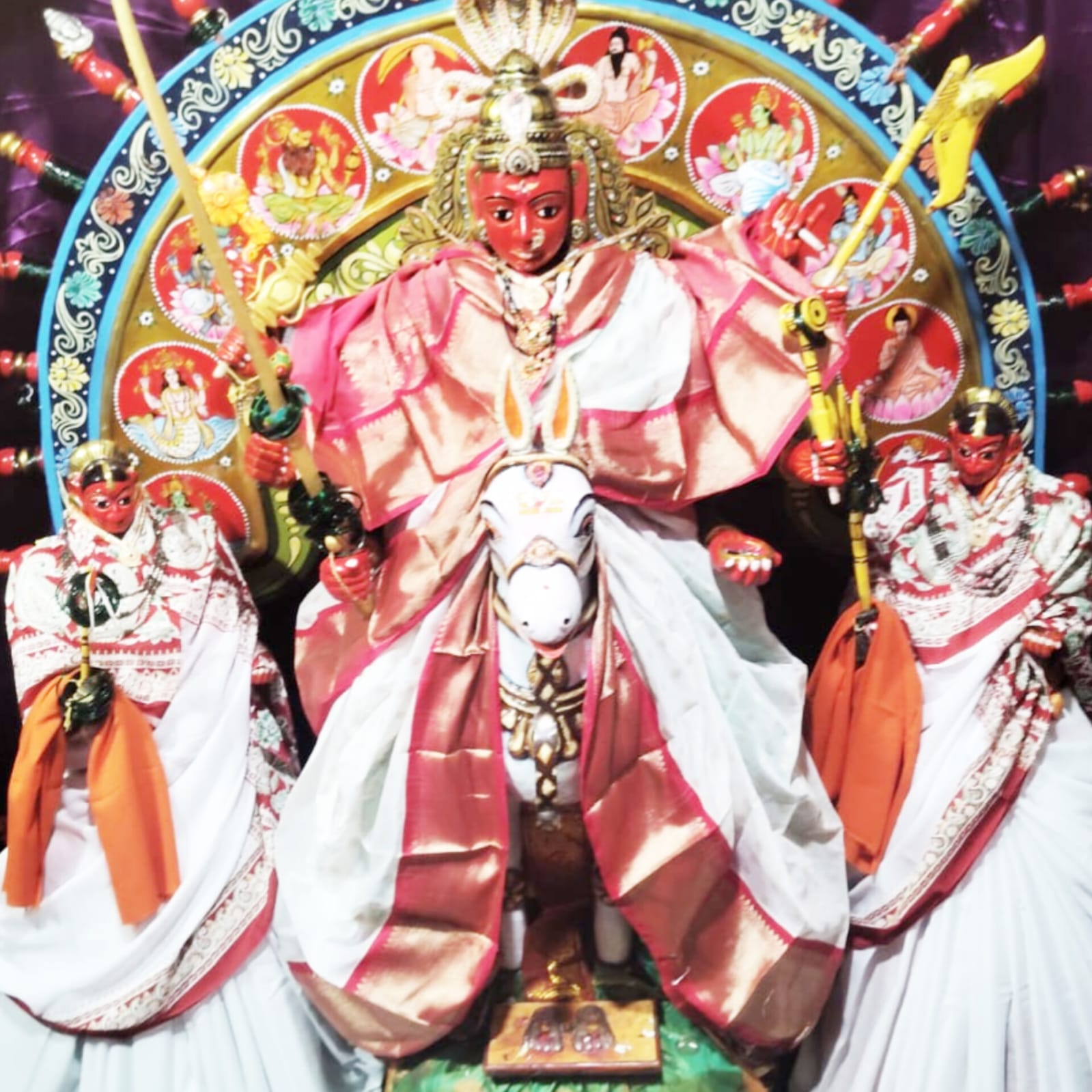 ಕೂಡ್ಲಿಗಿ : ಶ್ರಾವಣ ಶುಕ್ರವಾರ ಶ್ರೀಊರಮ್ಮದೇವಿಗೆ ವಿಶೇಷ ಅಲಂಕಾರ – ದರ್ಶನಕ್ಕಾಗಿ ಹರಿದು ಬಂದ ಭಕ್ತರ ದಂಡು