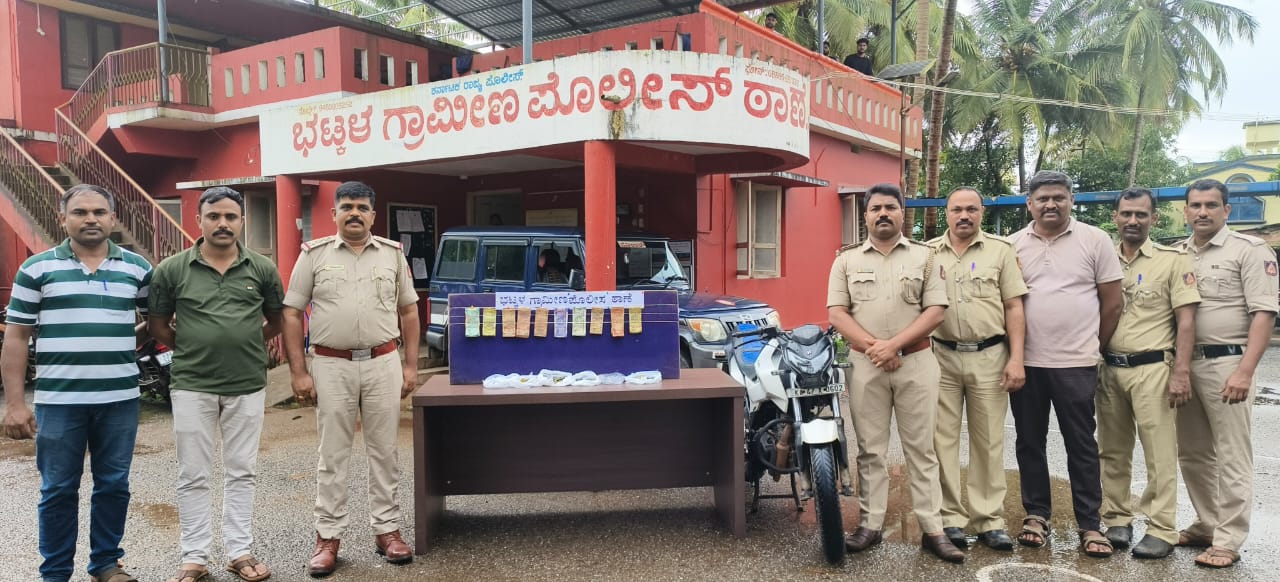 ಗುಡಿಹಿತ್ಲ ಶಿರಾಲಿಯ ಶ್ರೀ ಕಂಚಿನ ದುರ್ಗಾ ಪರಮೇಶ್ವರಿ ದೇವಸ್ಥಾನದ ಹುಂಡಿ ಒಡೆದು ಕಳ್ಳತನ ಮಾಡಿದ ಆರೋಪಿಗಳ ಬಂಧನ