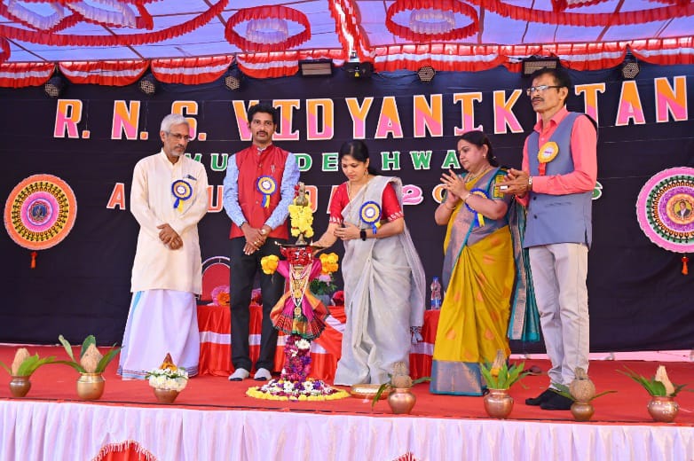 ಆರ್‌. ಎನ್‌. ಎಸ್ ವಿದ್ಯಾನಿಕೇತನ ಸಿ.ಬಿ.ಎಸ್‌.ಇ ಶಾಲೆಯಲ್ಲಿ ವಾರ್ಷಿಕ ಸ್ನೇಹ ಸಮ್ಮೆಳನ