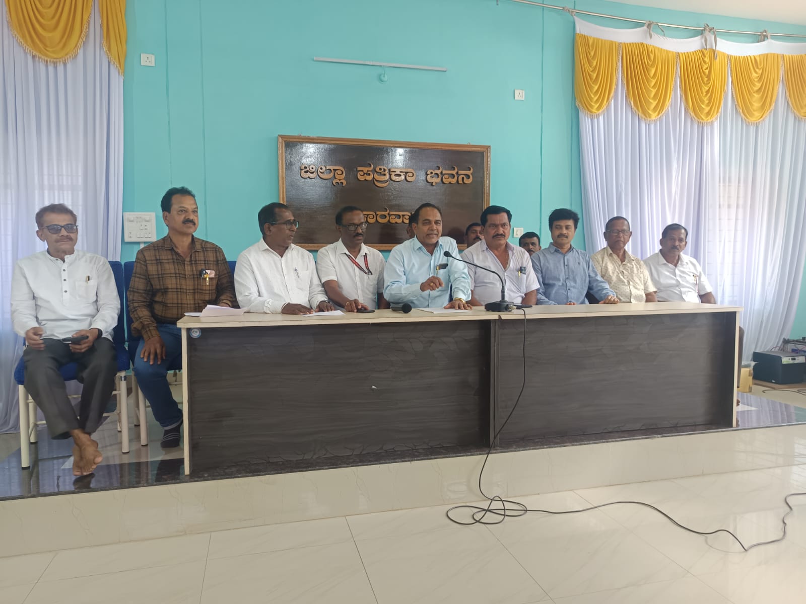 ಜೆ. ಪಿ. ನಾರಾಯಣಸ್ವಾಮಿ ಪ್ರತಿಷ್ಠಾನವತಿಯಿಂದ ಬಡ ಪ್ರತಿಭಾನ್ವಿತ ವಿದ್ಯಾರ್ಥಿಗಳಿಗೆ ಸ್ಕಾಲರ್ಶಿಪ್